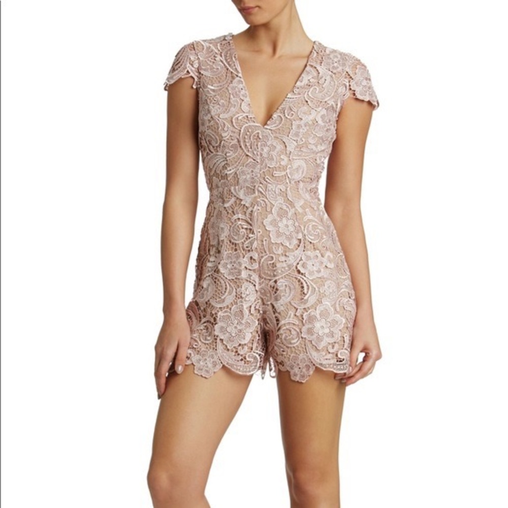 DRESS THE POPULATION JULIETTE PLUNGE BLUSH LACE ROMPER SIZE XS